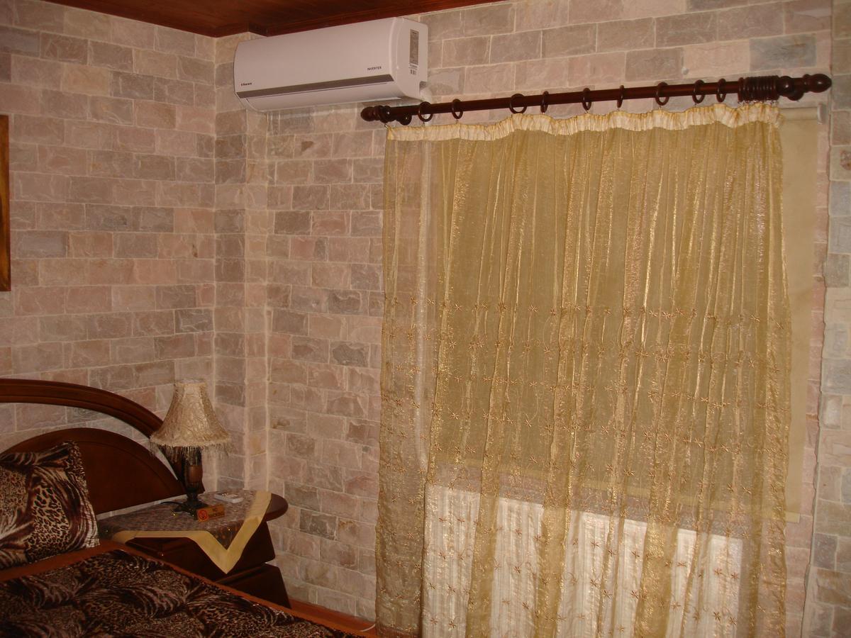 The Love Holiday House Tris Elies Exterior foto